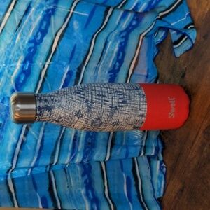 UNIQUE SWELL Waterbottle 17OZ Plaid Vinyl with Rubber GRIP